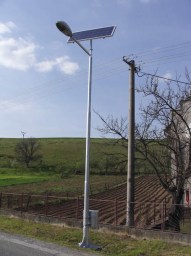 Lampu jalan led solar cell 30 watt dengan solar panel